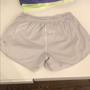 lululemon hotty hot shorts 4in inseam